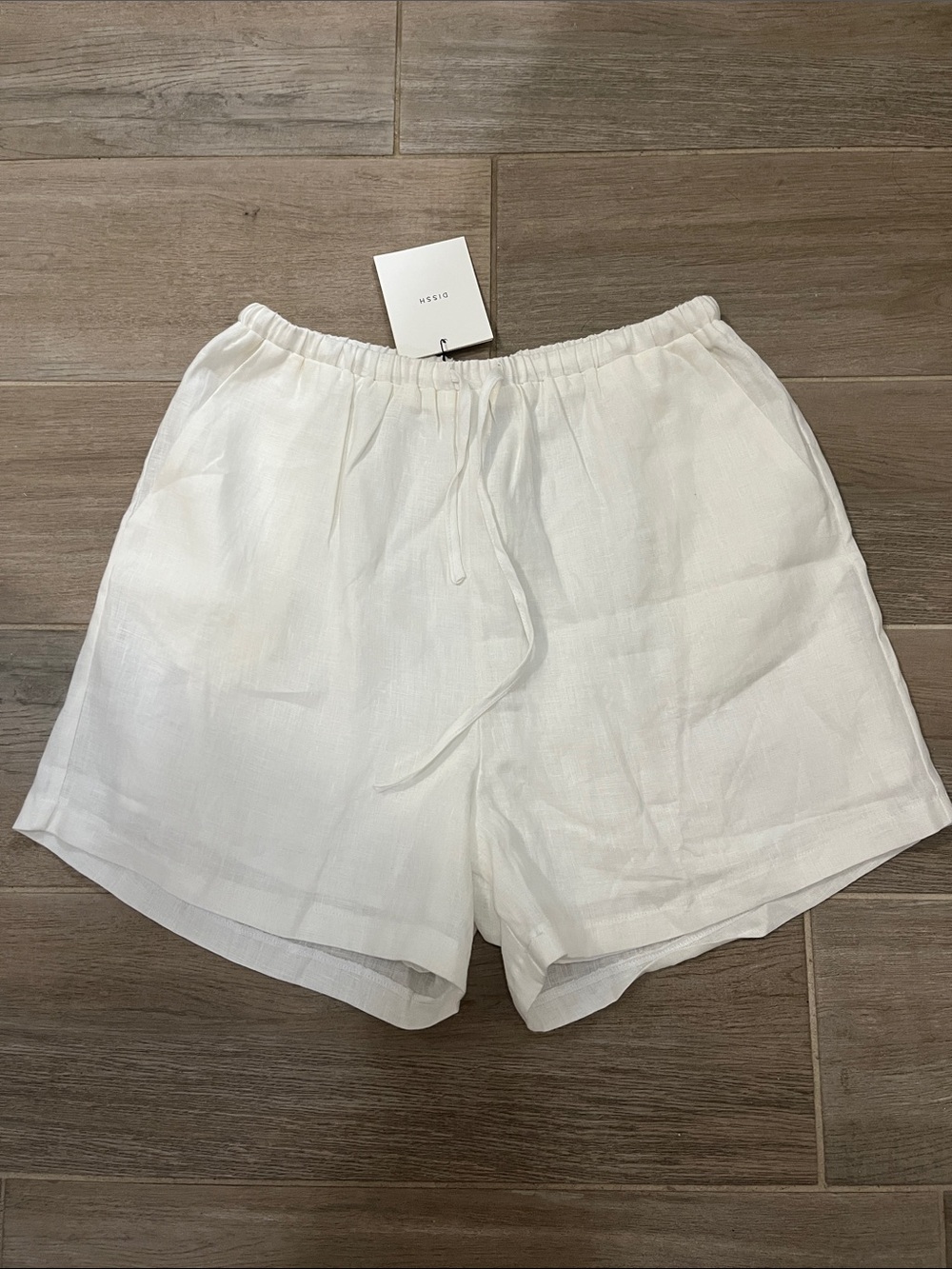 NWT DISSH White/Eggshell Elastic Waist LinenShorts - Picture 1 of 9